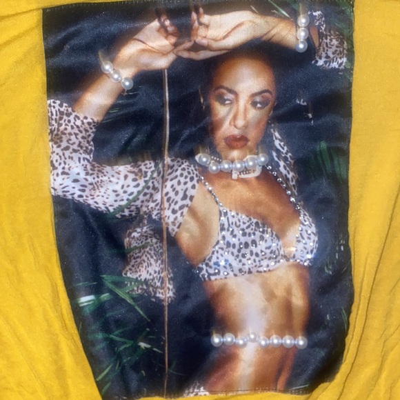 Aaliyah cropped tee - Picture 2 of 2